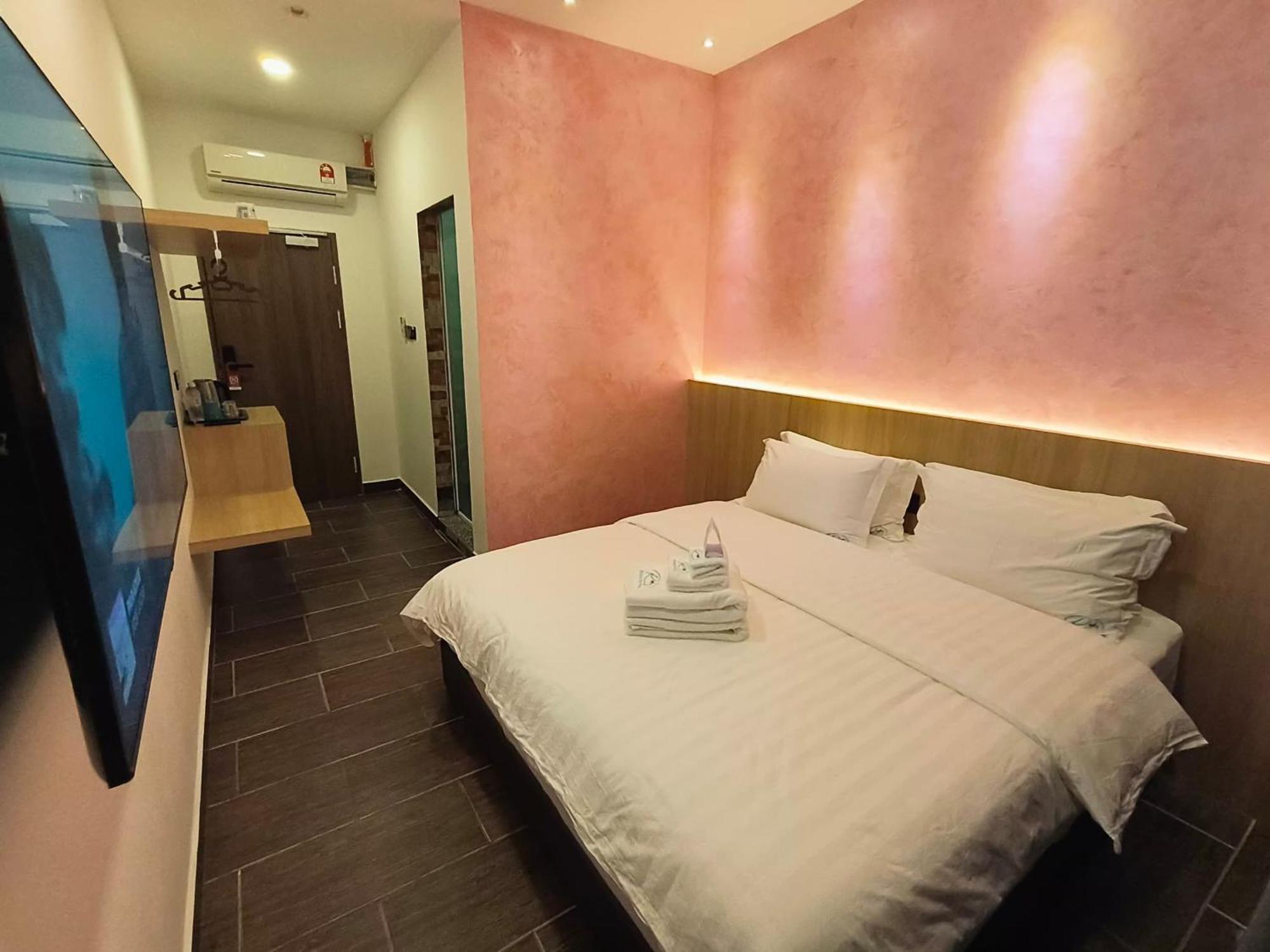 Red'S Hotel Bintulu Extérieur photo