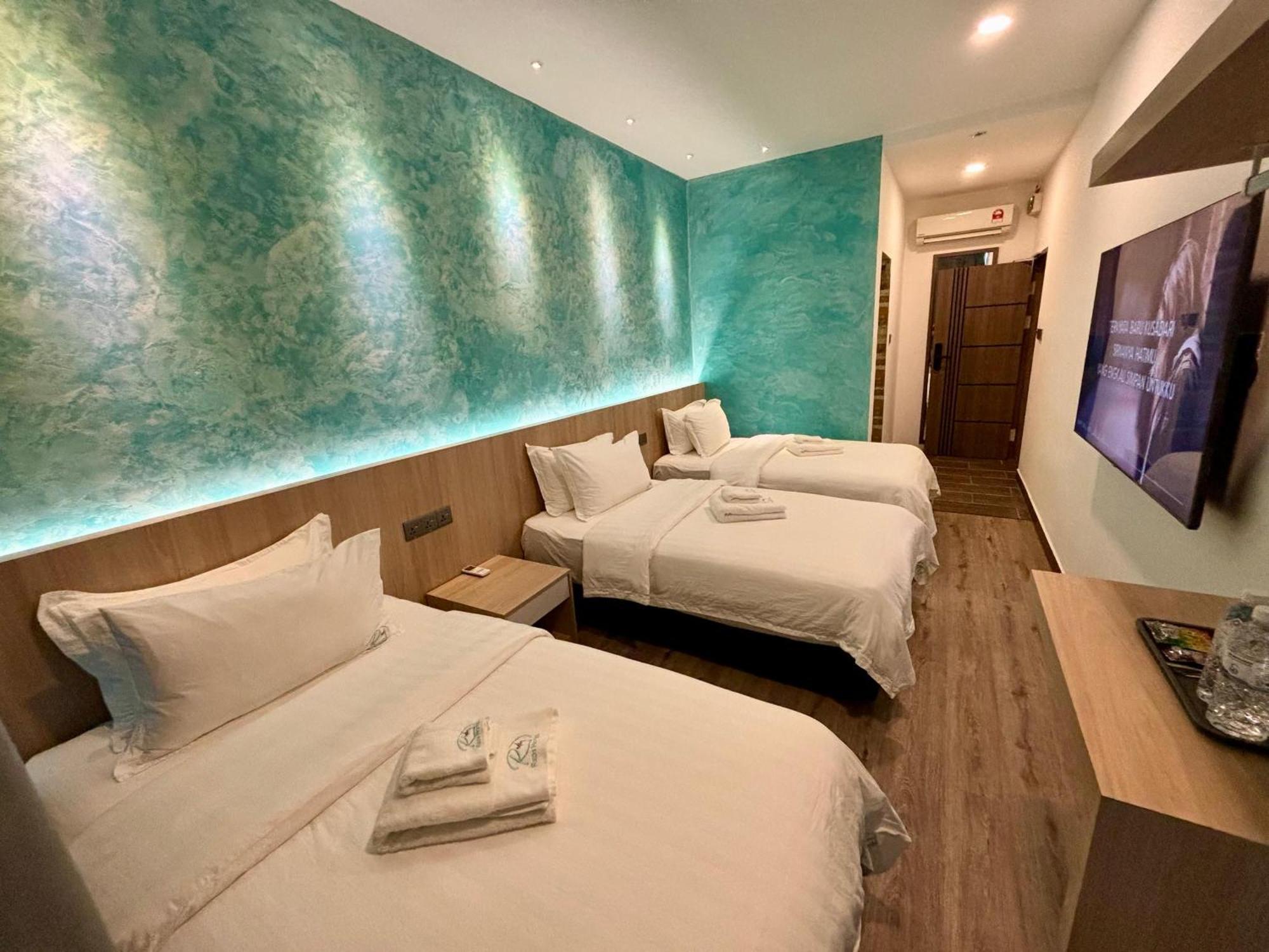 Red'S Hotel Bintulu Extérieur photo